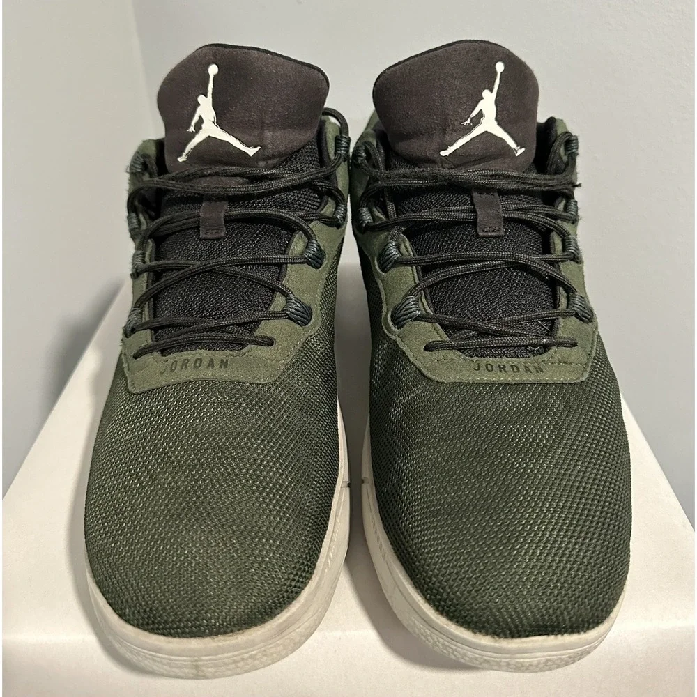 Nike Air Jordan Academy Green Trainers Mens Size 10 844515-300